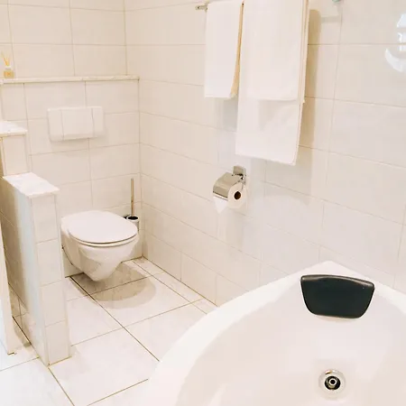 Familienhaus nahe Bern - Spielraum Kino&Fitness * Koniz