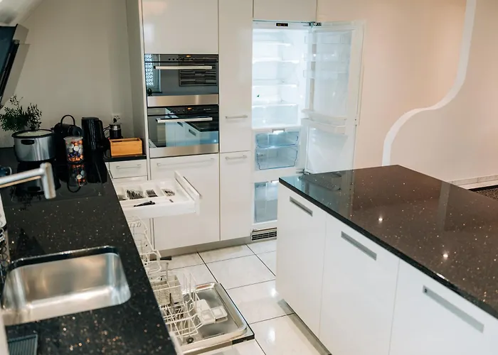 Apartment Familienhaus Nahe Bern - Spielraum Kino & Fitness